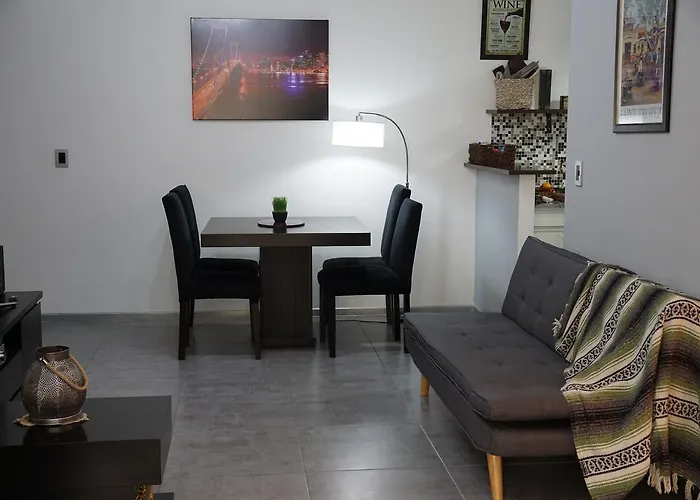 Lola\'S Home